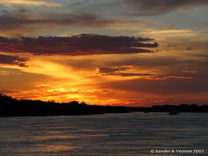 Zonsondergang aan het Waterfront