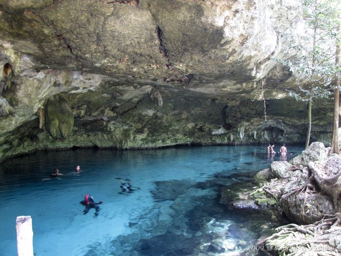 Dos Ojos Cenote