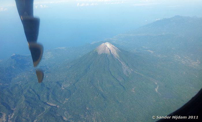  Vlucht Maumere-Denpasar