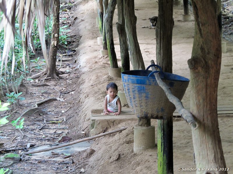  Mon dorp bij Jungle Rafts River Kwai Hotel