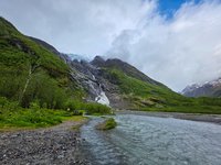 Rivier onder de Supphellebreen